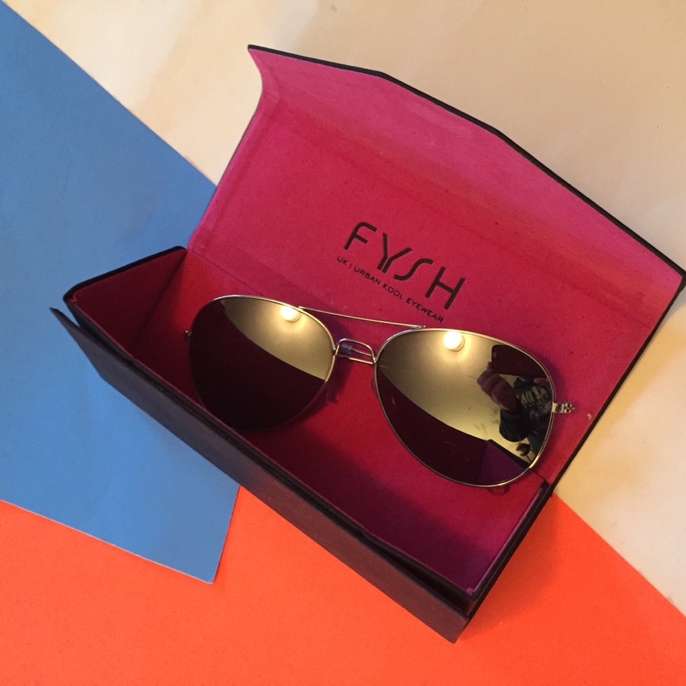 FYSH glass case